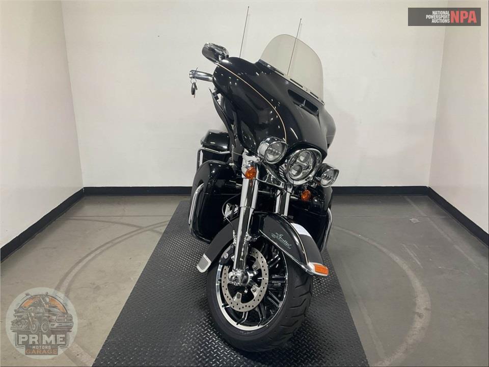 2016 Harley-Davidson FLHTK ELECTRA GLIDE ULTRA LIMITED — фото 2