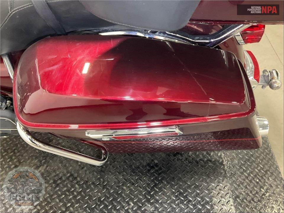 2016 Harley-Davidson FLHTK ELECTRA GLIDE ULTRA LIMITED — фото 26