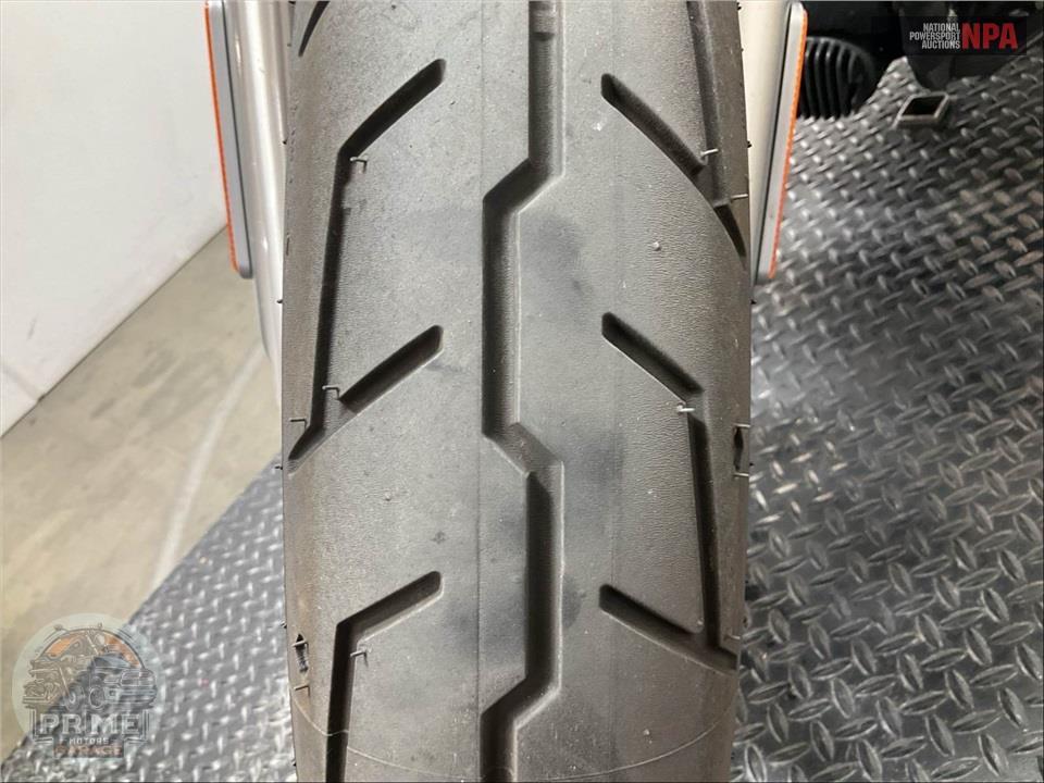 2019 Harley-Davidson FXLR LOW RIDER — фото 17