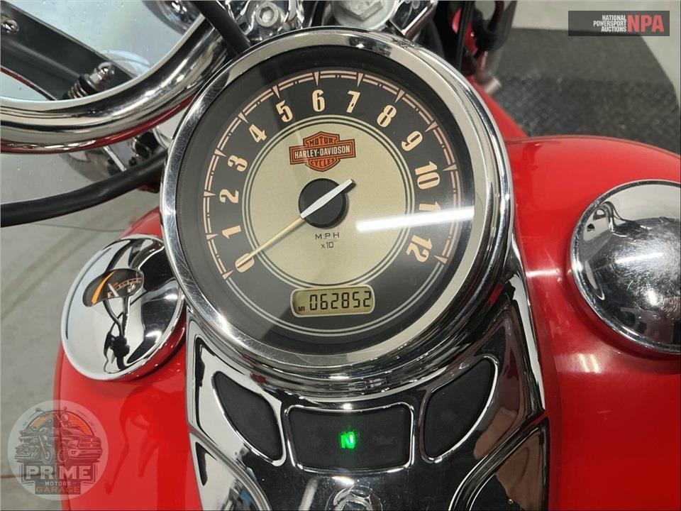 2010 Harley-Davidson FLSTC HERITAGE SOFTAIL CLASSIC — фото 5