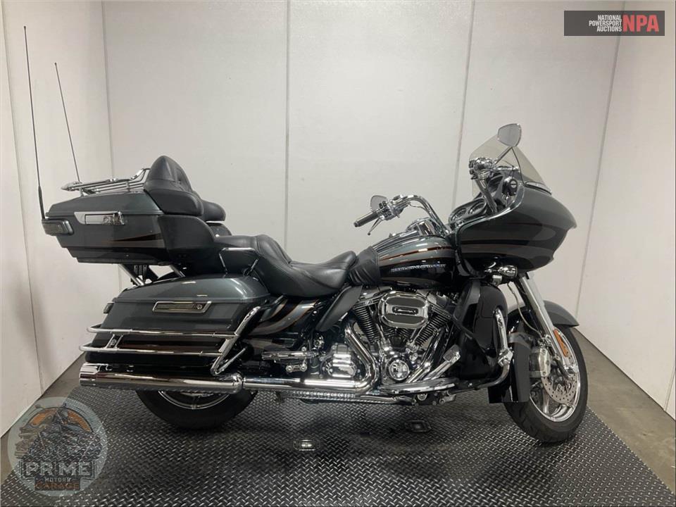 2016 Harley-Davidson FLTRUSE CVO ROAD GLIDE ULTRA — фото 1