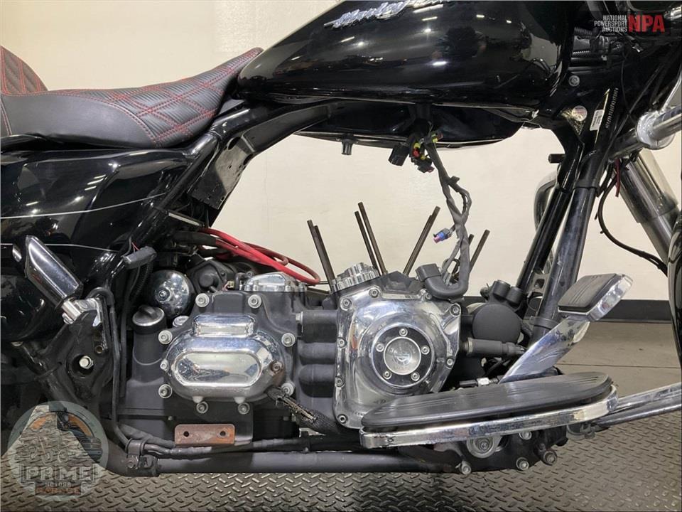 2015 Harley-Davidson FLTRXS ROAD GLIDE SPECIAL — фото 6