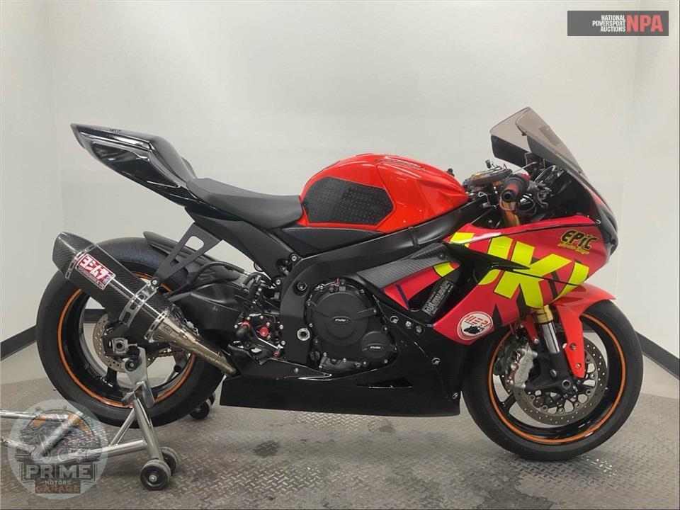 2022 Suzuki GSX-R750 — фото 1