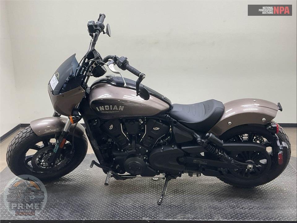 2025 Indian Motorcycle SCOUT BOBBER LIMITED WITH TECHNOLOGY PACKAGE (COLOR METALLIC) — фото 3