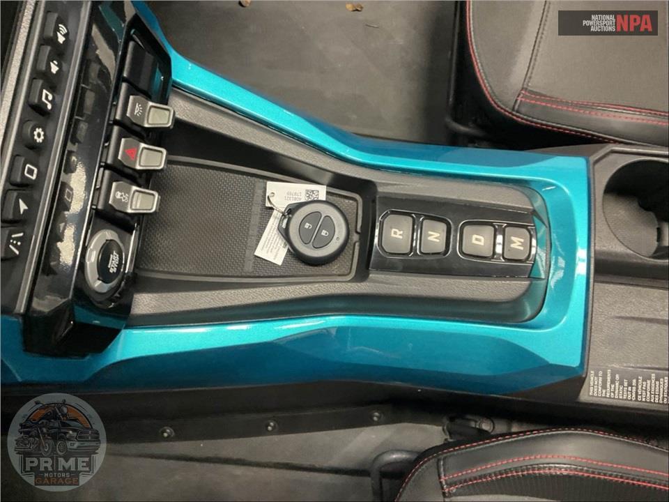 2022 Polaris SLINGSHOT R AUTODRIVE — фото 9