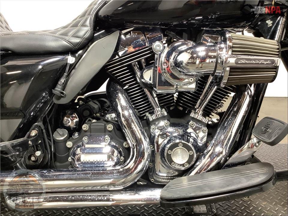2014 Harley-Davidson FLHP POLICE ROAD KING — фото 6