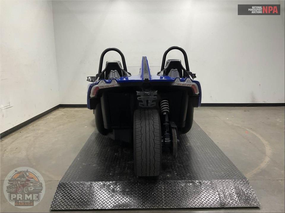 2023 Polaris SLINGSHOT SL AUTODRIVE — фото 4
