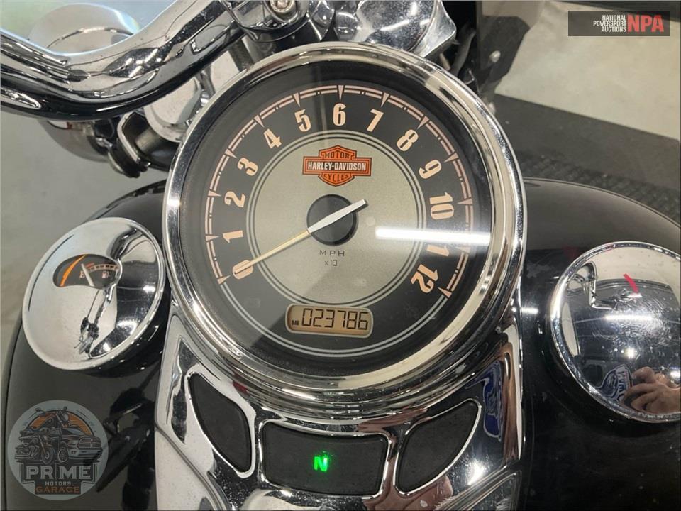 2015 Harley-Davidson FLSTC HERITAGE SOFTAIL CLASSIC — фото 5