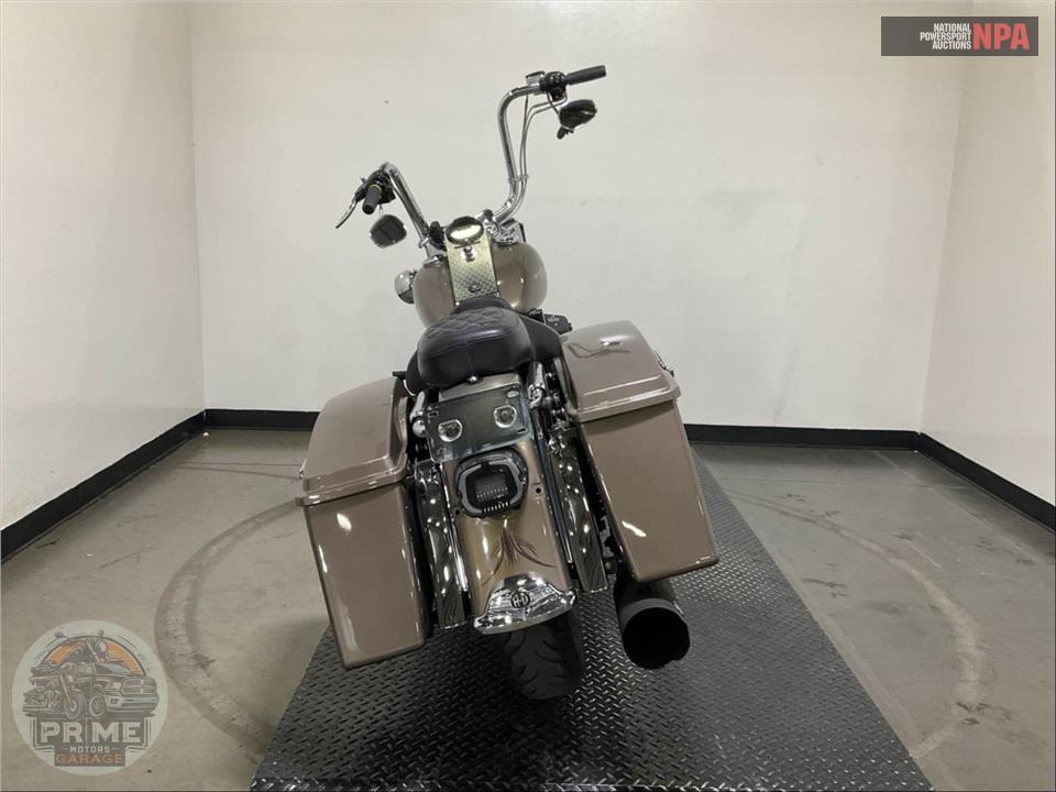 2005 Harley-Davidson FLHRI ROAD KING — фото 4