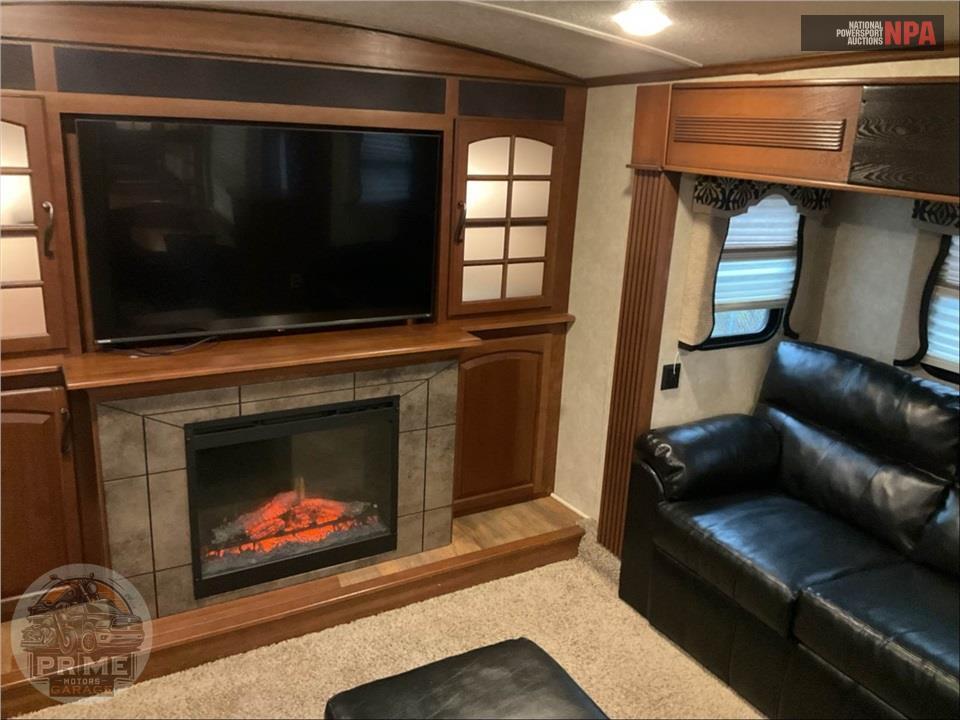 2015 Keystone Rv M-3850 FL - MONTANA FIFTH WHEEL SERIES — фото 9