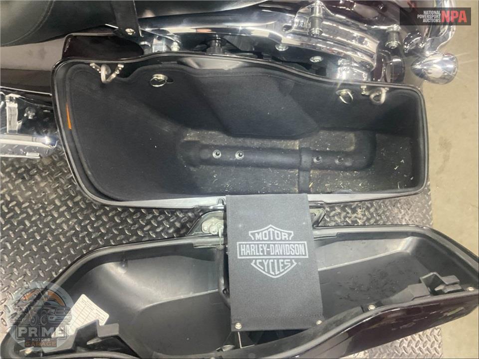 2014 Harley-Davidson FLHXS STREET GLIDE — фото 24