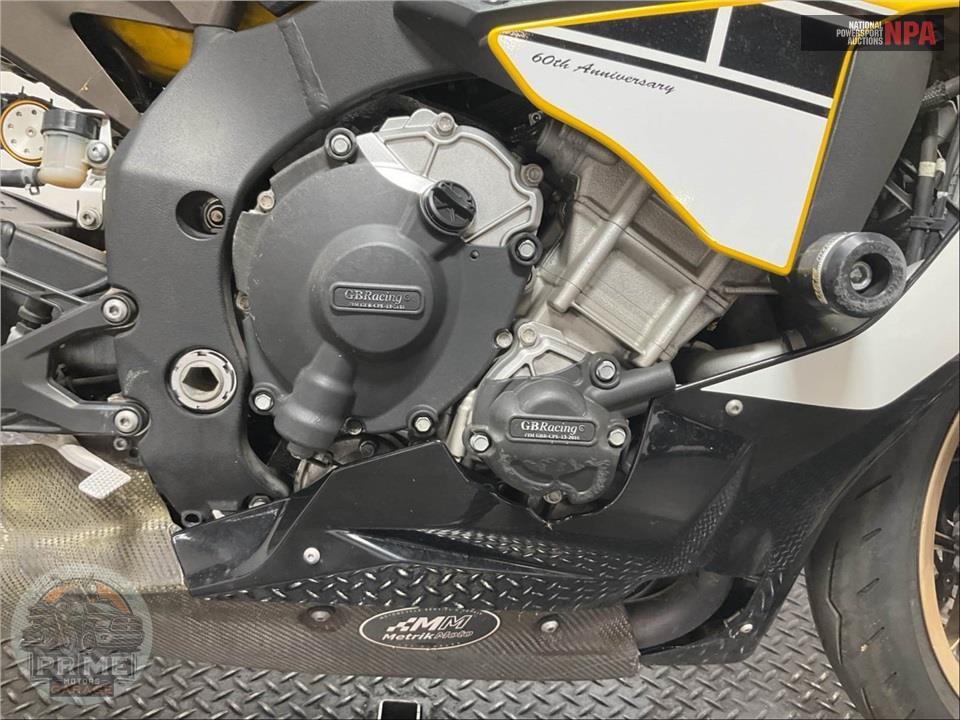 2016 Yamaha YZF-R1 — фото 6