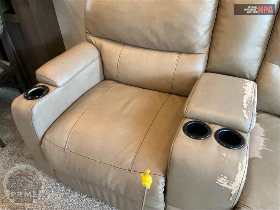 2018 Keystone Rv M-3811 MS - MONTANA FIFTH WHEEL SERIES — фото 11