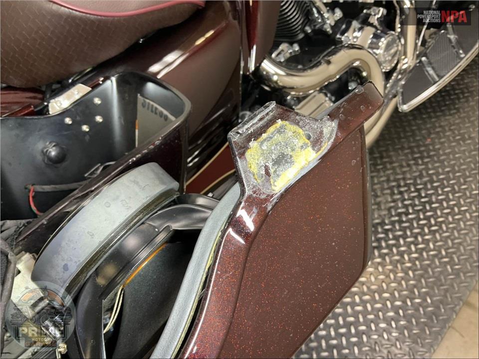 2011 Harley-Davidson FLTRU ROAD GLIDE ULTRA — фото 29