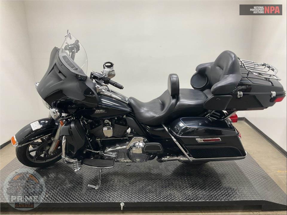2014 Harley-Davidson FLHTCU ULTRA CLASSIC ELECTRA GLIDE — фото 3