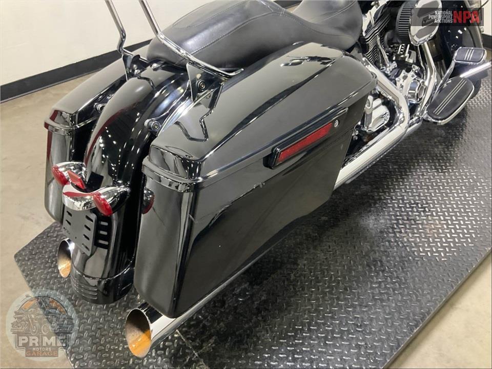 2016 Harley-Davidson FLTRX ROAD GLIDE — фото 32