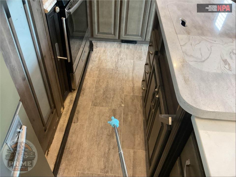 2018 Keystone Rv M-3791 RD MONTANA FIFTH WHEEL SERIES — фото 21