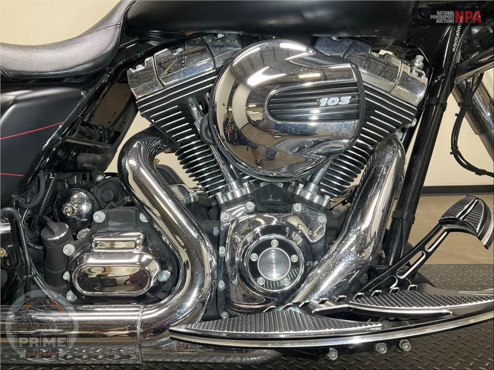 2015 Harley-Davidson FLHXS STREET GLIDE SPECIAL — фото 6