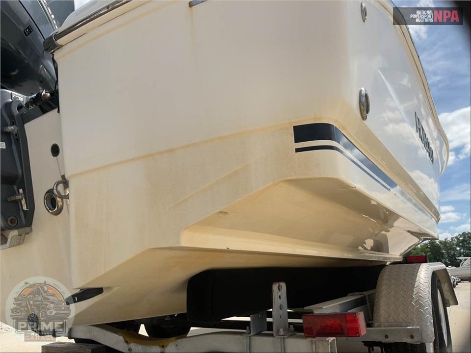2013 Robalo R200/CC(*) L=21/E-150HP YAMAHA OB — фото 16