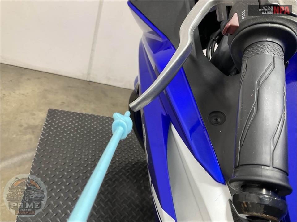 2016 Yamaha YZF-R3 — фото 25