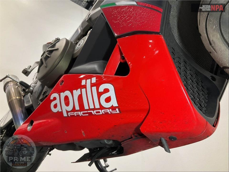 2014 Aprilia RSV4 FACTORY APRC — фото 30