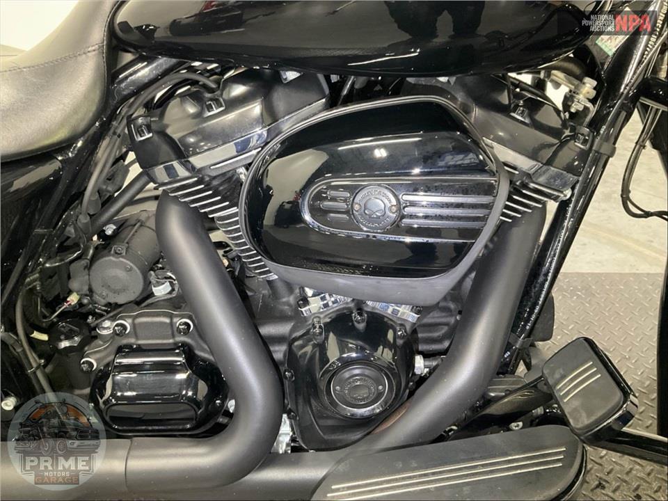 2018 Harley-Davidson FLHXS STREET GLIDE SPECIAL — фото 6