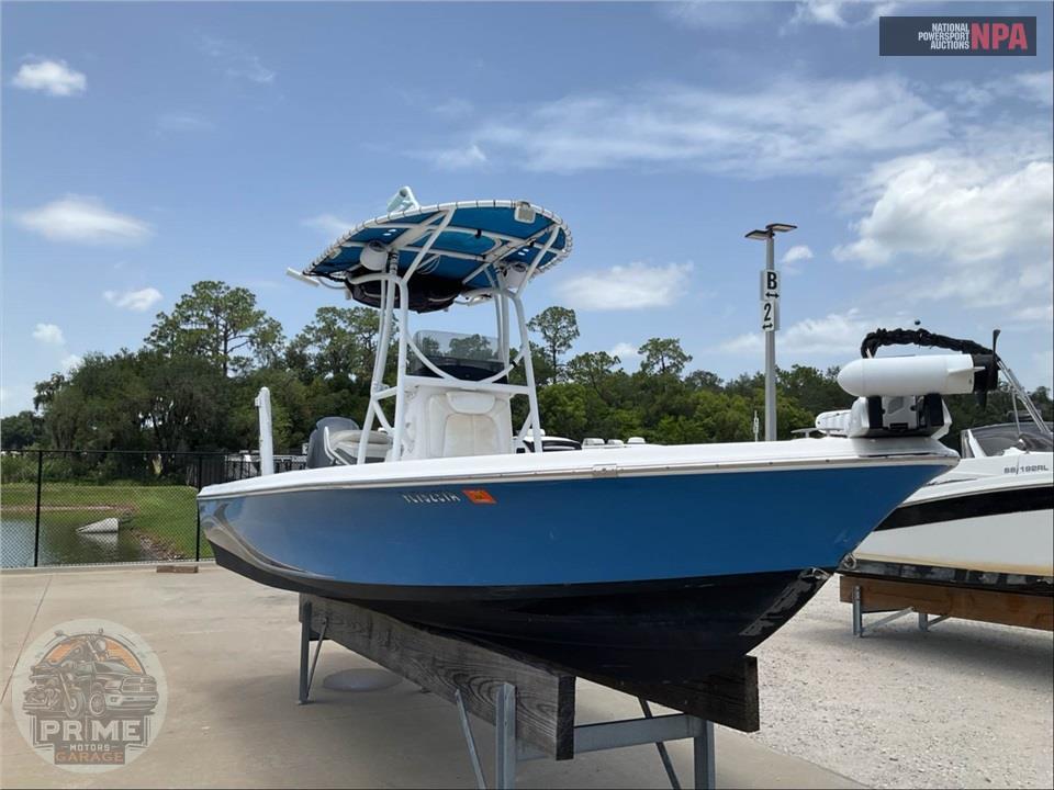 2016 Blue Wave 2200/CC PURE BAY SERIES L:21 E:1 250HP SUZUKI OB — фото 1