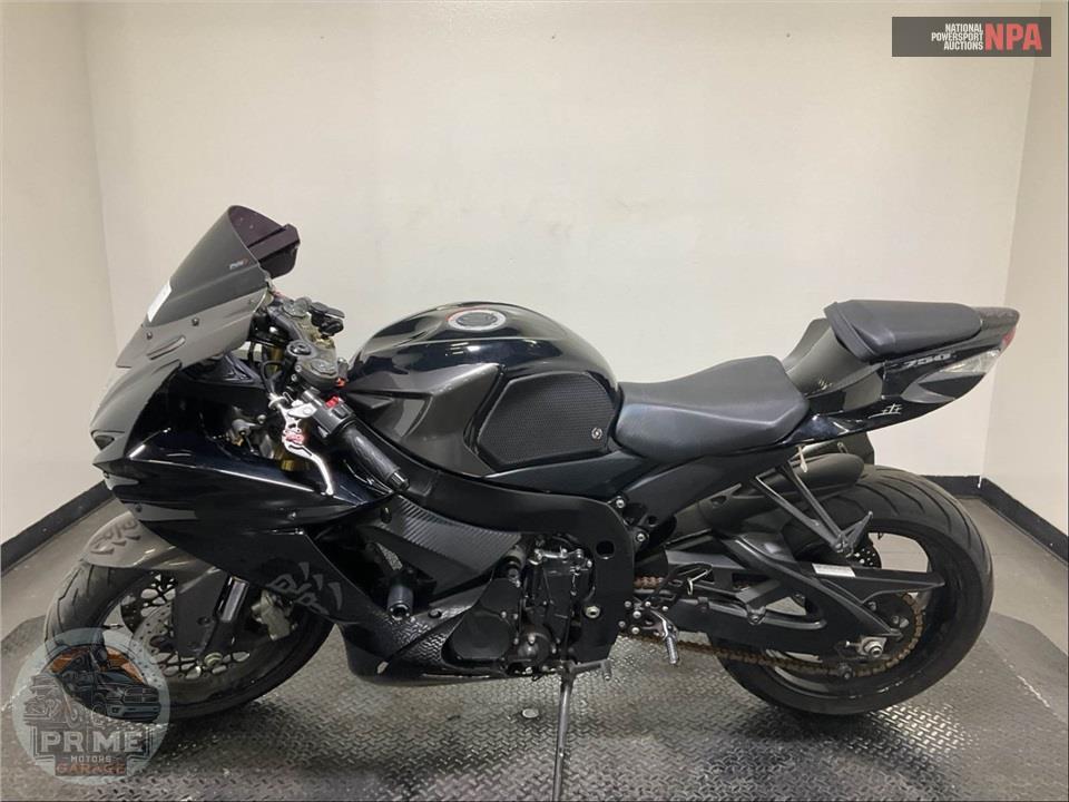2022 Suzuki GSX-R750Z — фото 3