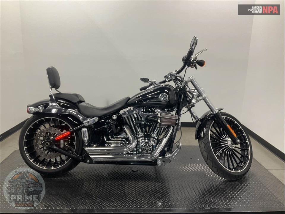 2017 Harley-Davidson FXSB BREAKOUT — фото 1