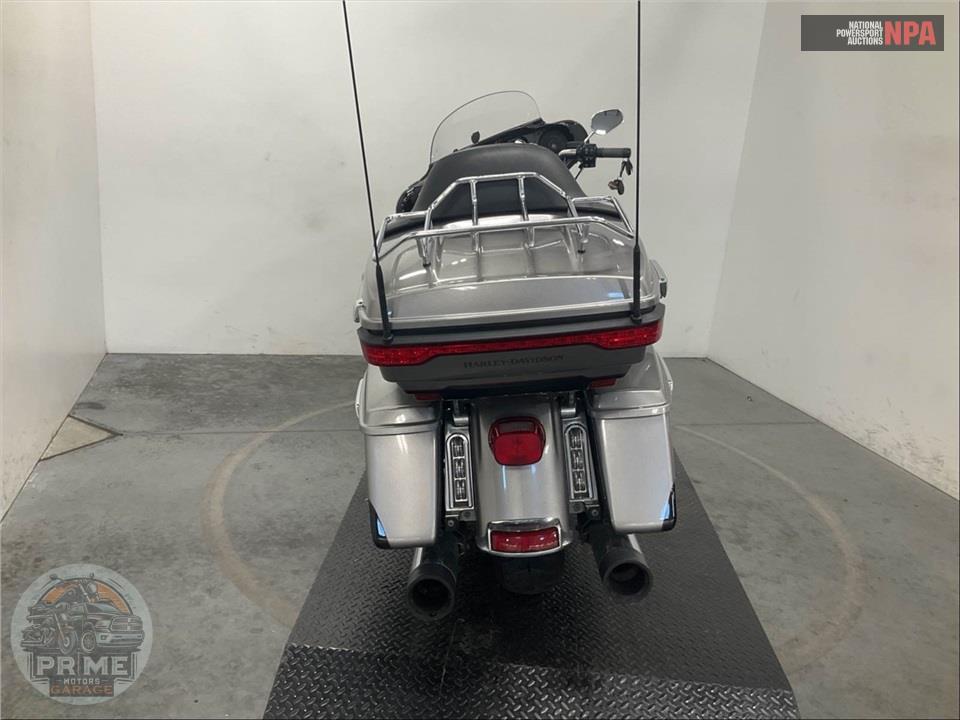 2016 Harley-Davidson FLHTKL ULTRA LIMITED LOW — фото 4