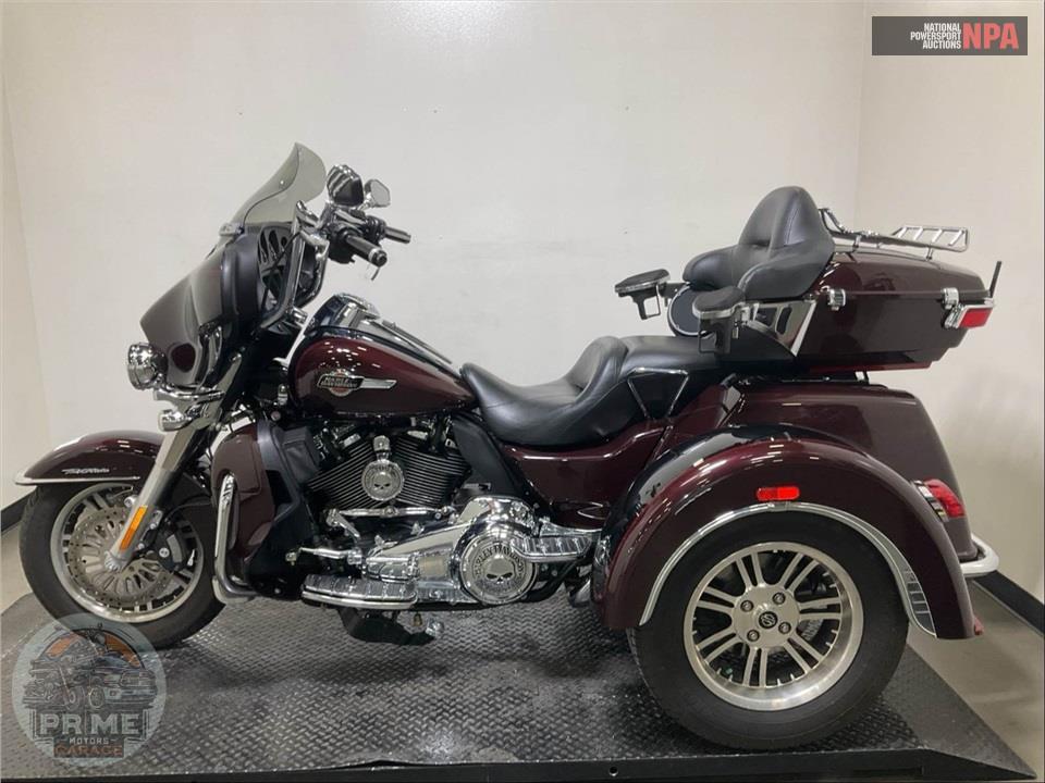 2022 Harley-Davidson FLHTCUTG TRI GLIDE ULTRA CLASSIC — фото 3