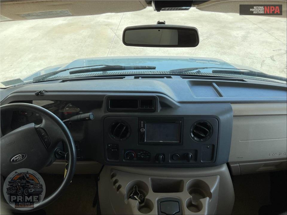 2015 Jamboree M-31D FORD E450 6.8 LITER - SPORT SERIES — фото 17
