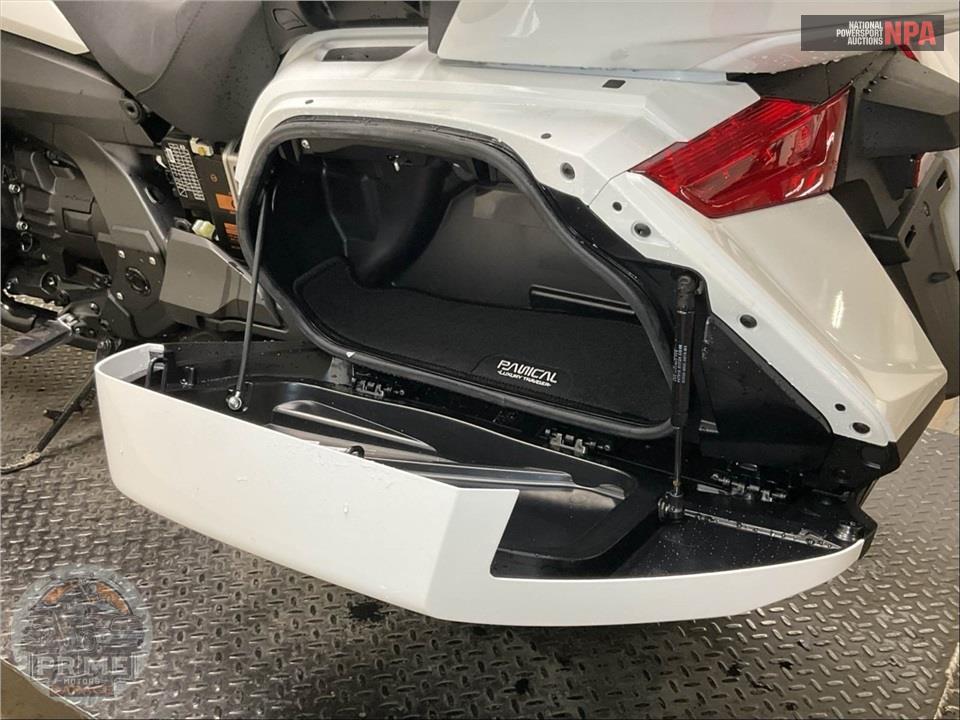 2024 Honda GL1800DA GOLDWING TOUR AIR BAG DCT — фото 17