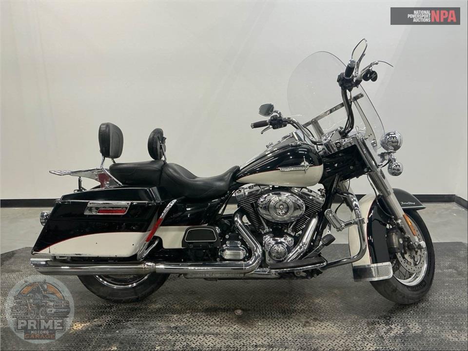 2013 Harley-Davidson FLHRC ROAD KING CLASSIC — фото 1
