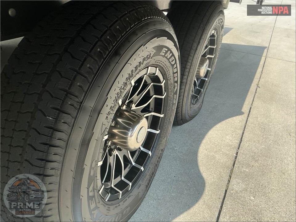 2025 Sporttrek M-353VIK - TOURING EDITION 5 FIFTH WHEEL SERIES — фото 28