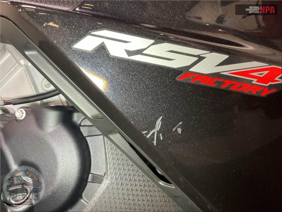2021 Aprilia RSV4 FACTORY 1100 — фото 16