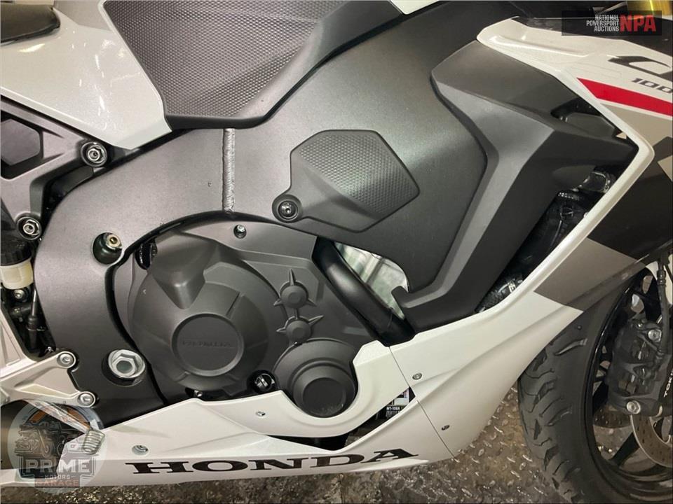 2026 Honda CBR1000RR — фото 6