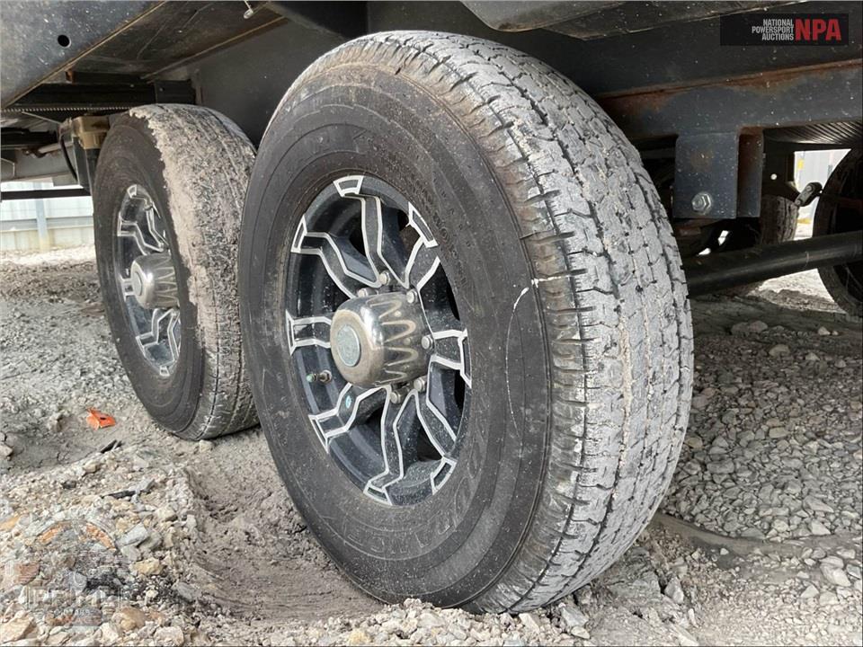 2022 Sabre By Forest River M-36BHQ - FIFTH WHEEL SERIES — фото 44
