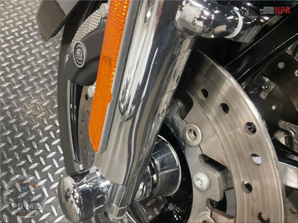 2013 Harley-Davidson FLTRXSE2 SCREAMIN EG ANN — фото 28
