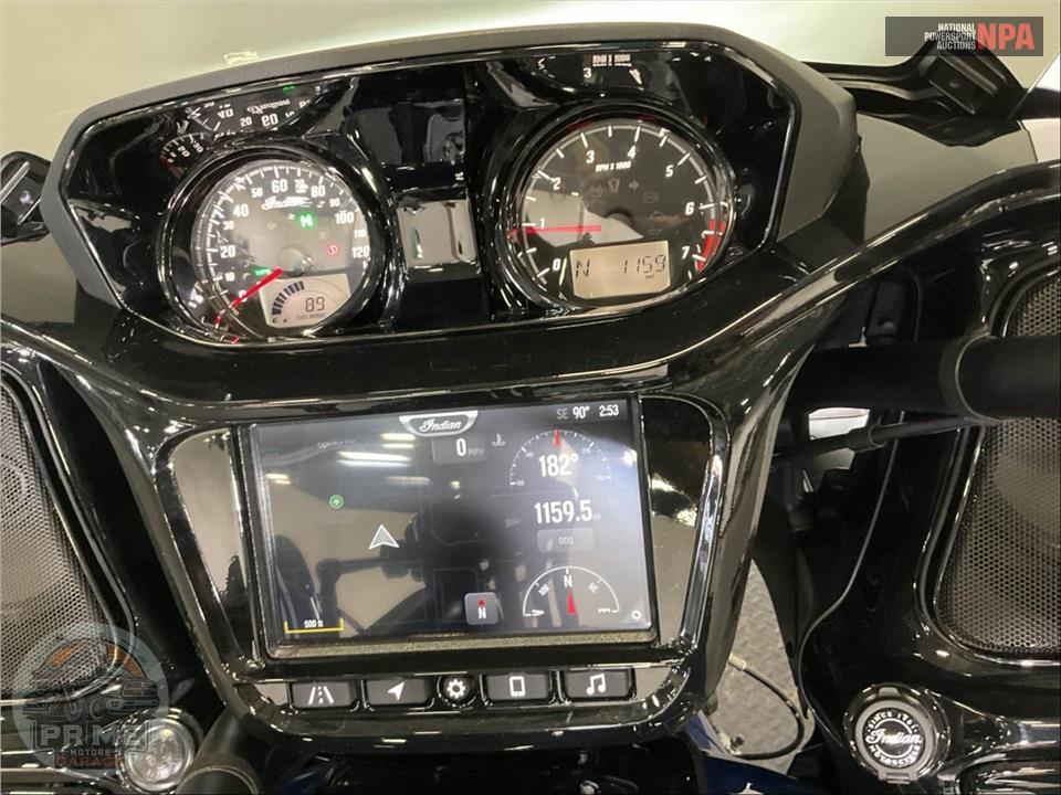 2025 Indian Motorcycle CHALLENGER DARK HORSE WITH 112 — фото 5