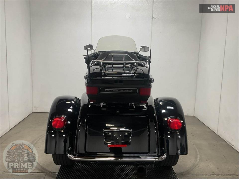 2012 Harley-Davidson FLHTCUTG TRIGLIDE UL CLSC — фото 4