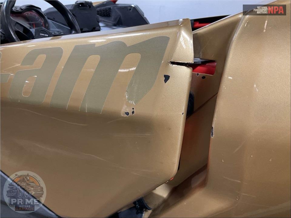 2018 Can-Am MAVERICK X3 X RS TURBO R — фото 15