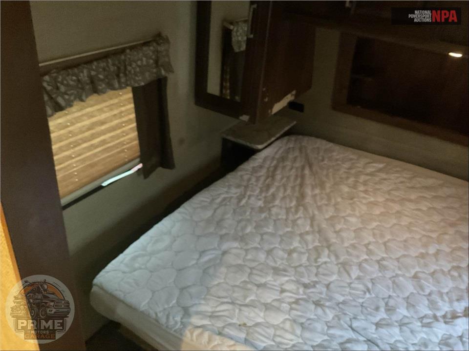 2017 Keystone Rv M-28 RLSWE - COUGAR SERIES — фото 15