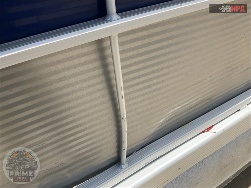 2023 Bennington Pontoons 22 SF(*)S SERIES L=23/E=1-115HP YAMAHA OB — фото 26