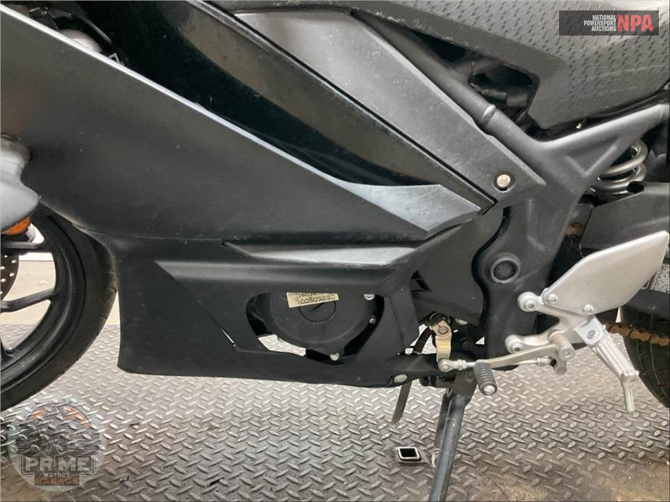2023 Yamaha YZF-R3 — фото 7