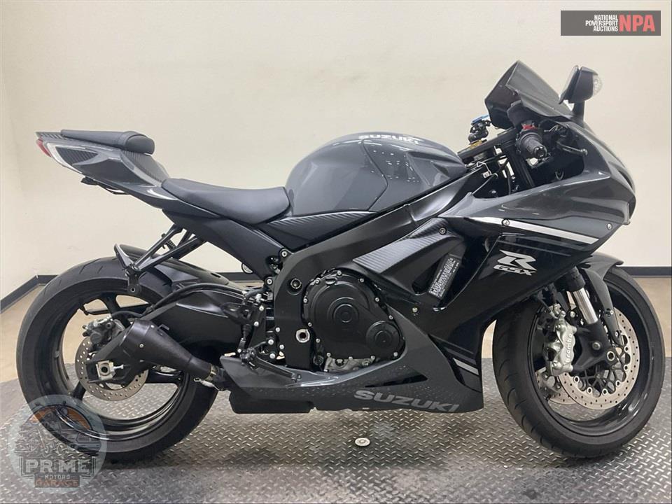 2025 SUZUKI GSX-R600M5