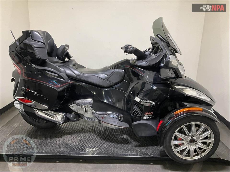 2016 Can-Am SPYDER RT SE6 LIMITED — фото 1