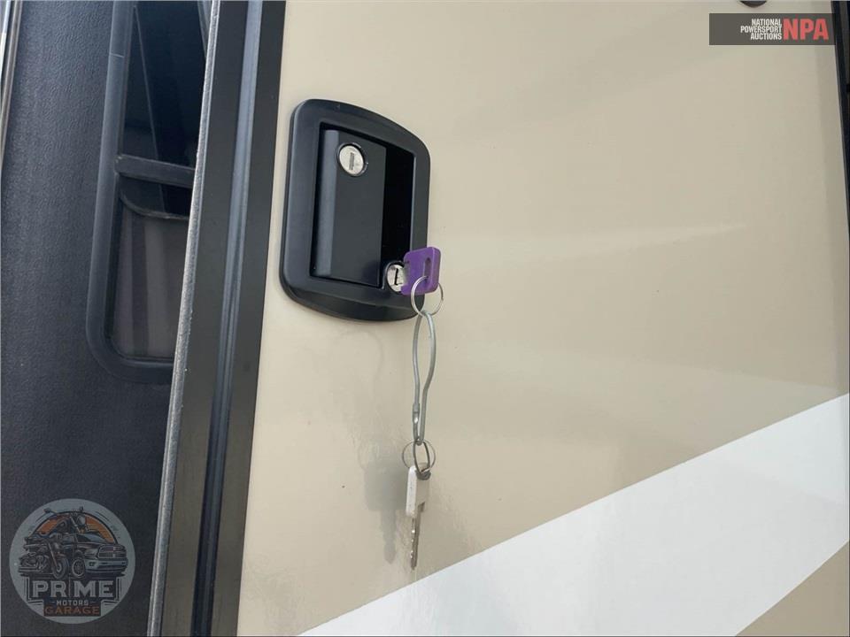 2019 Keystone Rv M-361 RLW - COUGAR FIFTH WHEEL SERIES — фото 40