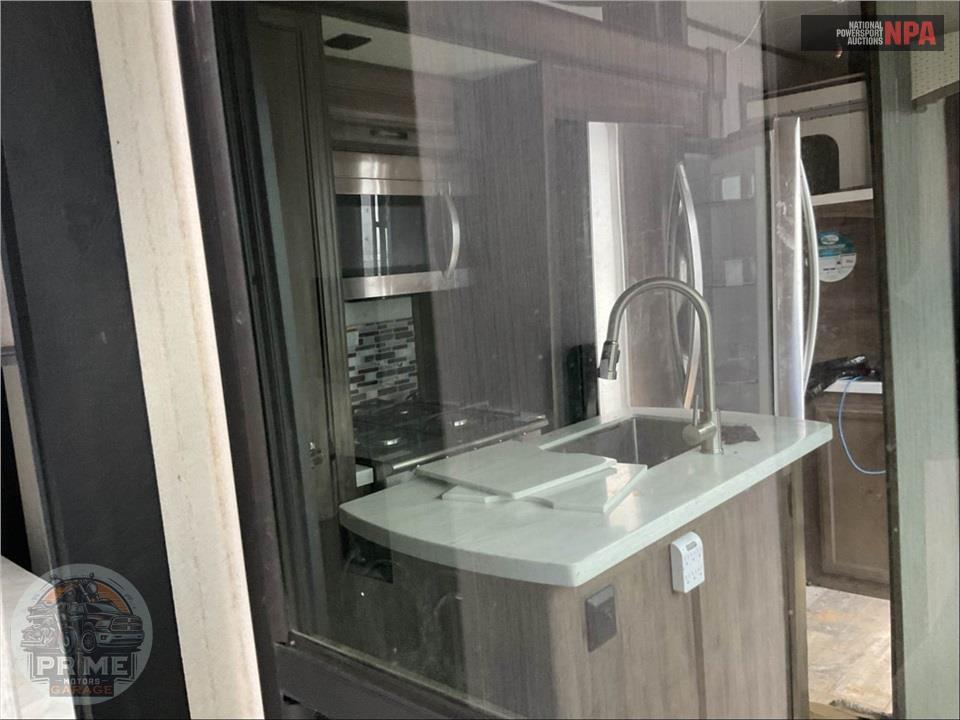 2020 Sierra By Forest River M-379FLOK - FIFTH WHEEL SERIES — фото 6