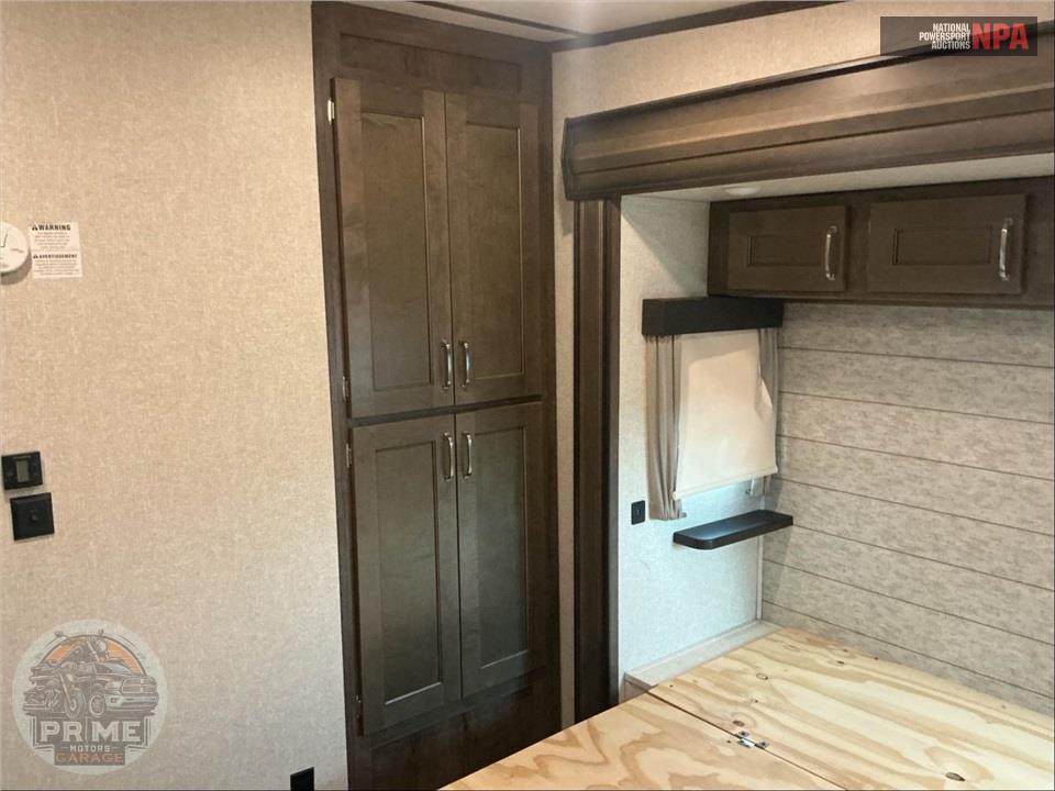 2019 Keystone Rv M-375 FL - MONTANA HIGH COUNTRY FIFTH WHEEL SERIES — фото 17